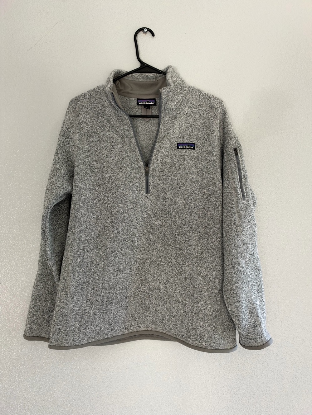 Patagonia Men’s Light Gray Half-Zip Sweater Fleece
